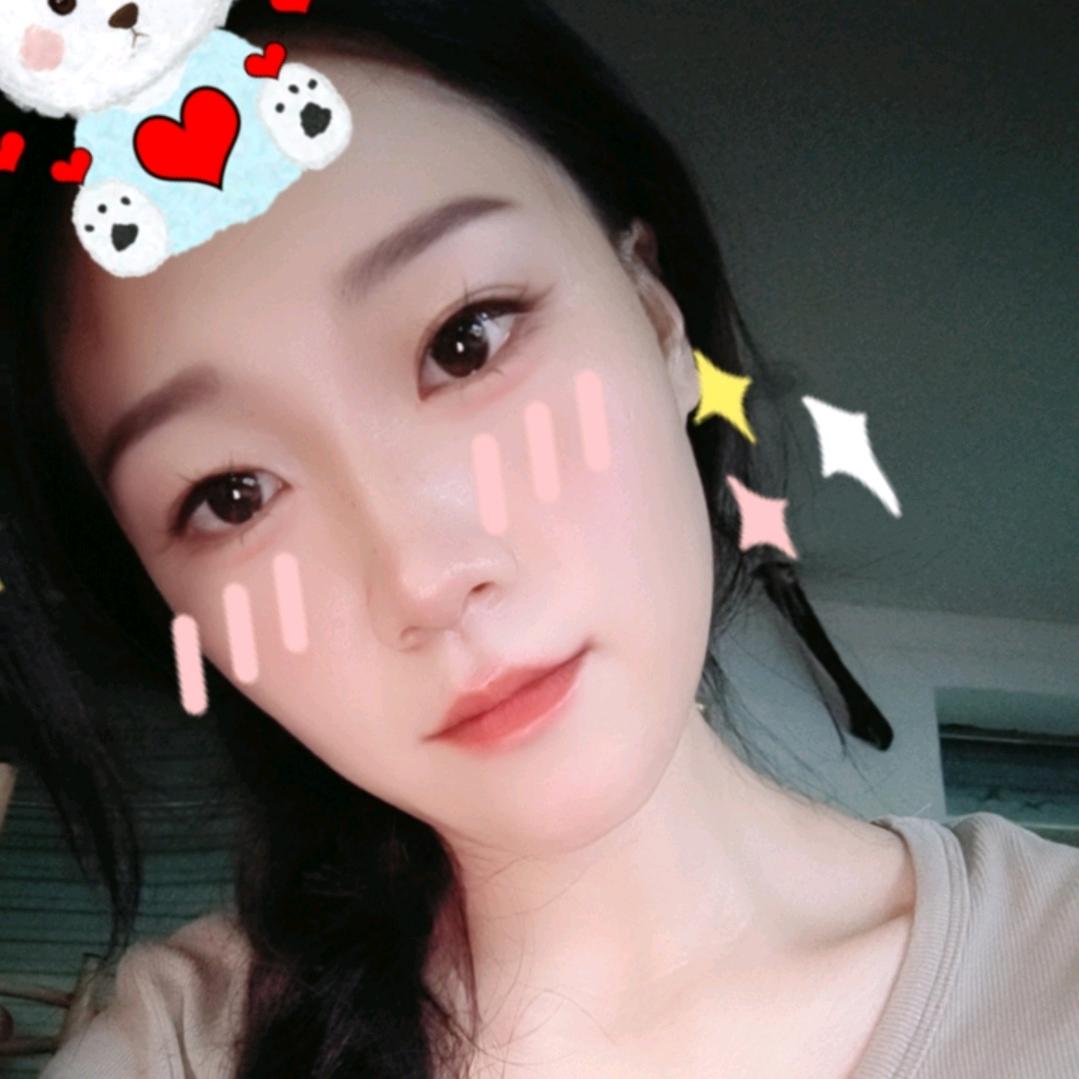 (｡･ω･｡)ﾉ♡锦鲤小富婆😜