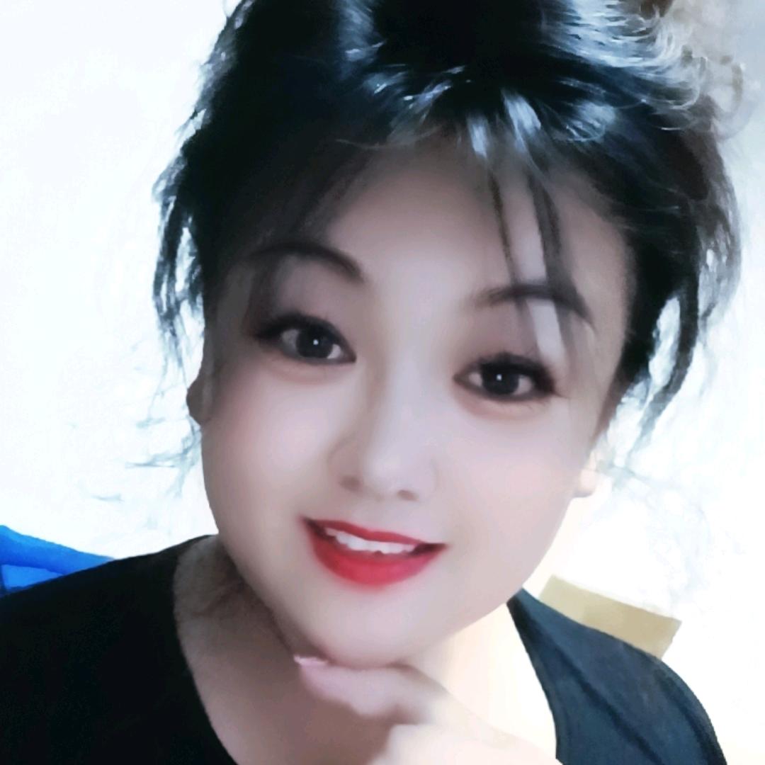 女王驾到（首播，金晚八点进直播间聊天）