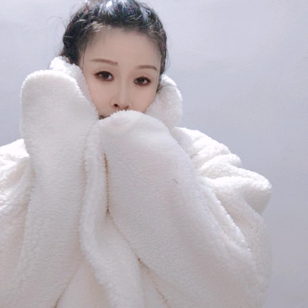 健身摸女