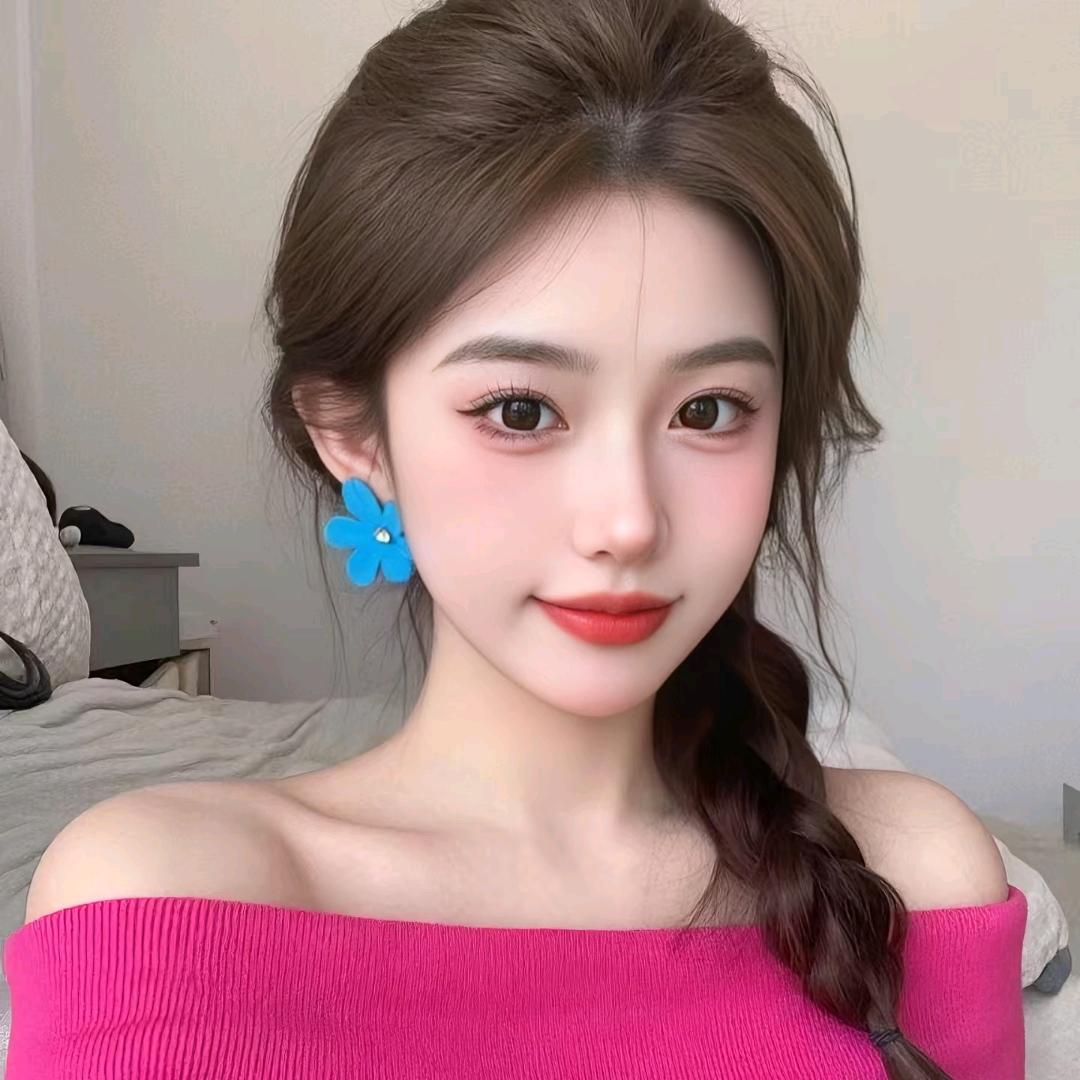 臭小美依依吖