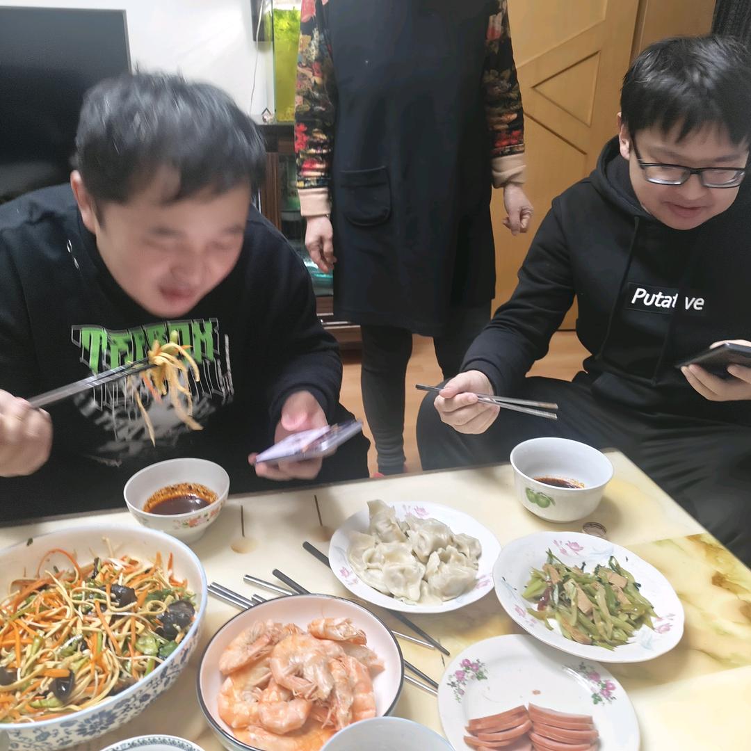 老张