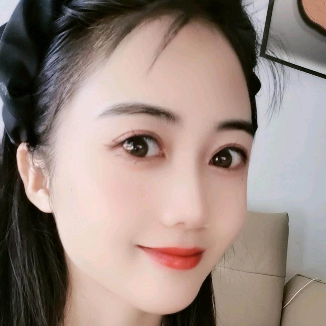 “言言”
