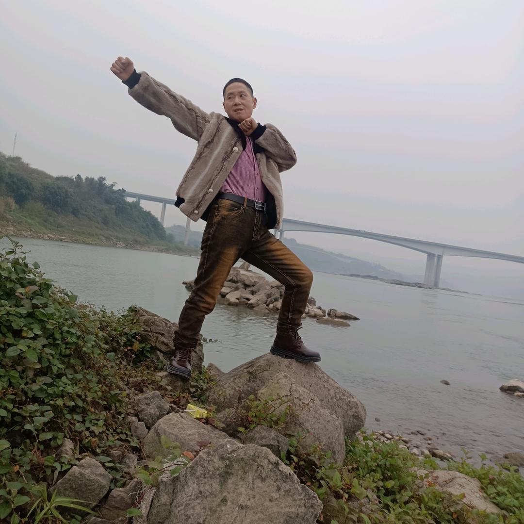 渝中区罗汉寺朱记 批发三角粑，快子街店