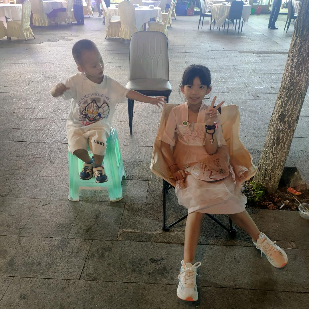 武隆途虎养车小陈（洗车，美容，保养机)