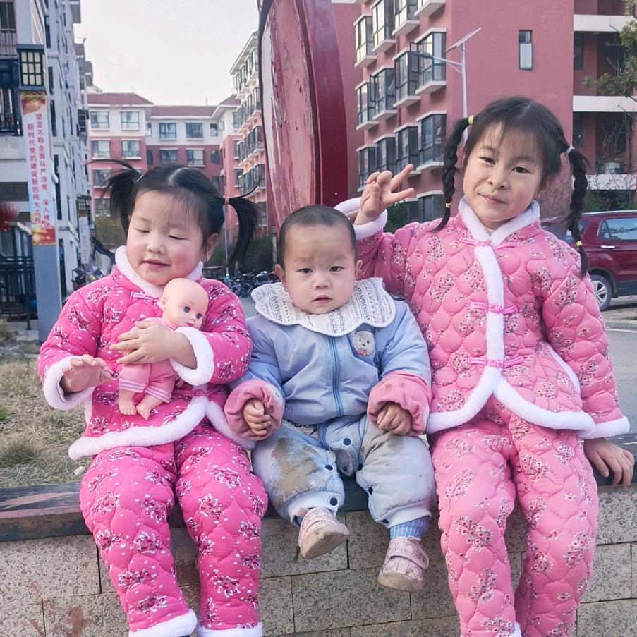 吉祥三宝✌🏻✌🏻