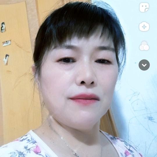 贺小梅