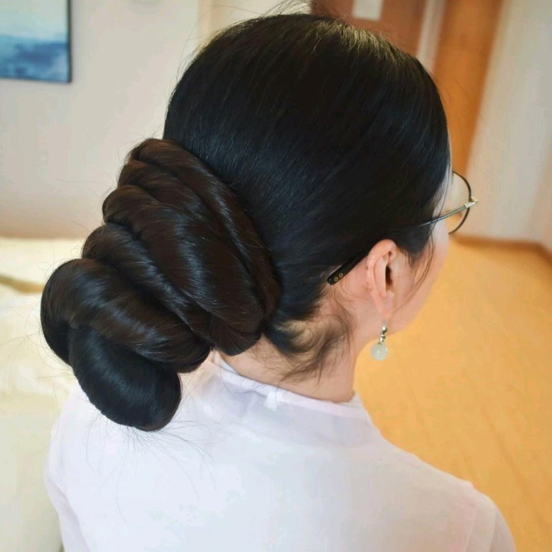 花姐收头发（厨窗好物）