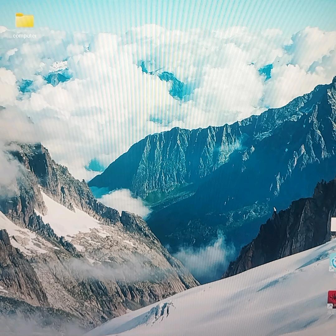 屏幕外的摩尔纹头像