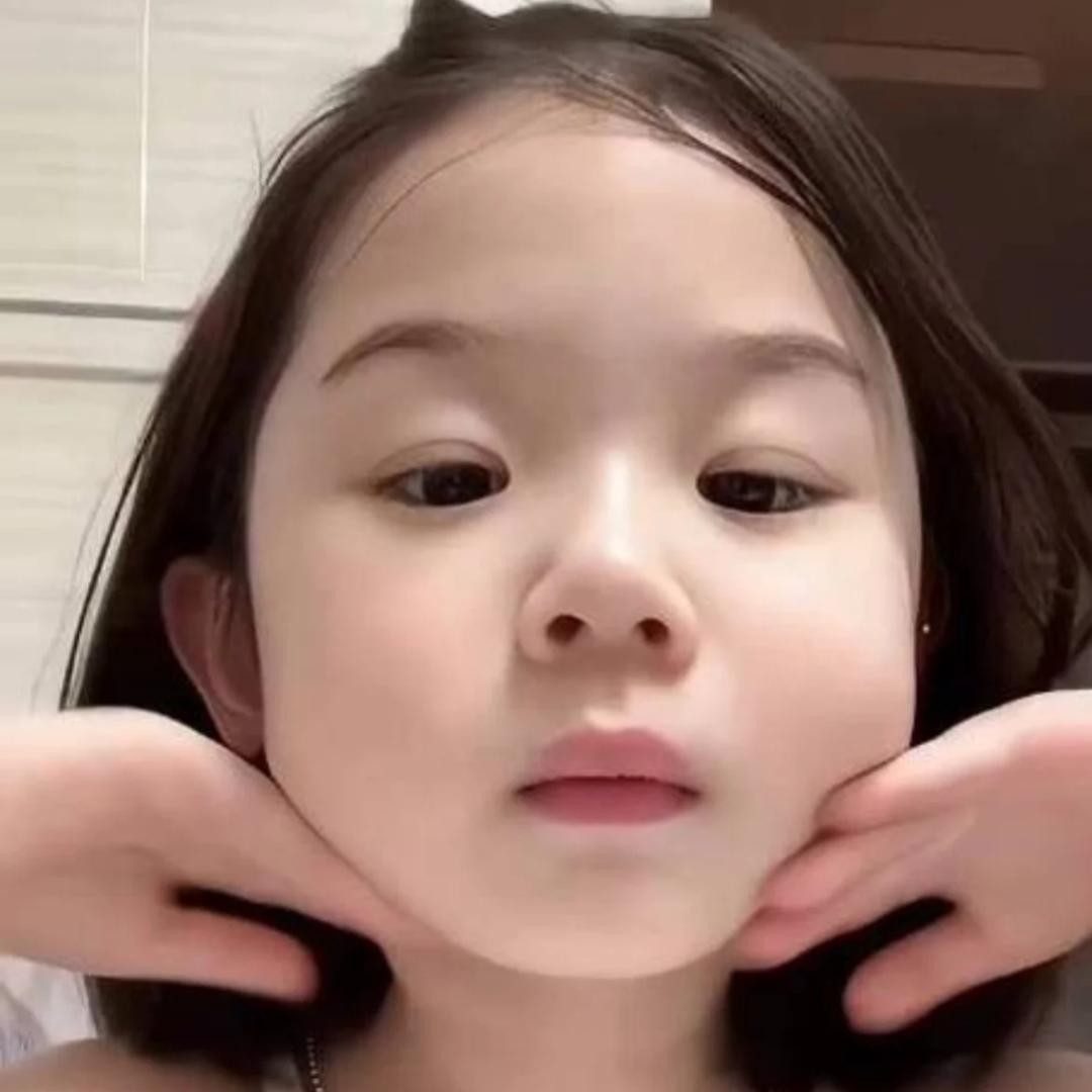 请叫我女王陛下