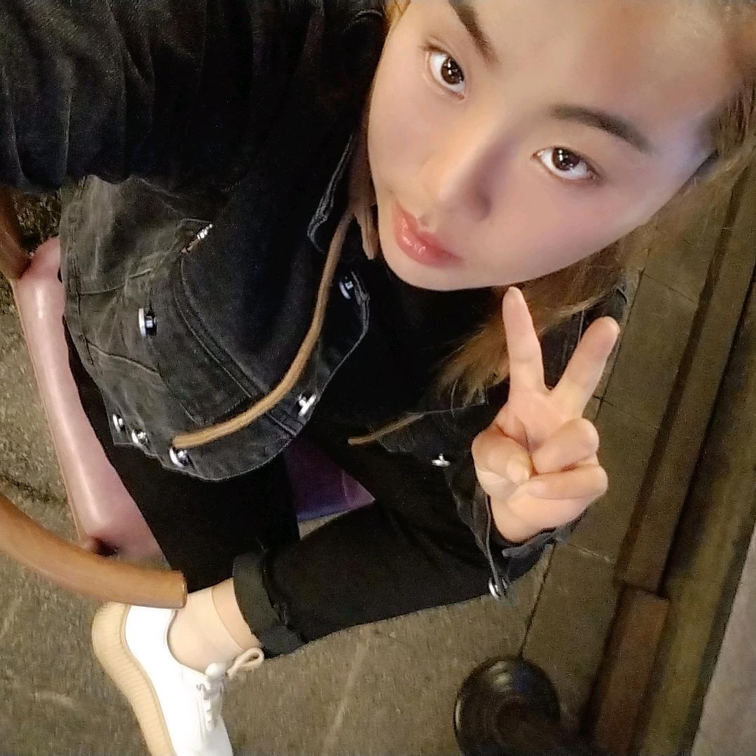 我是你的小姐姐     胡家大小姐