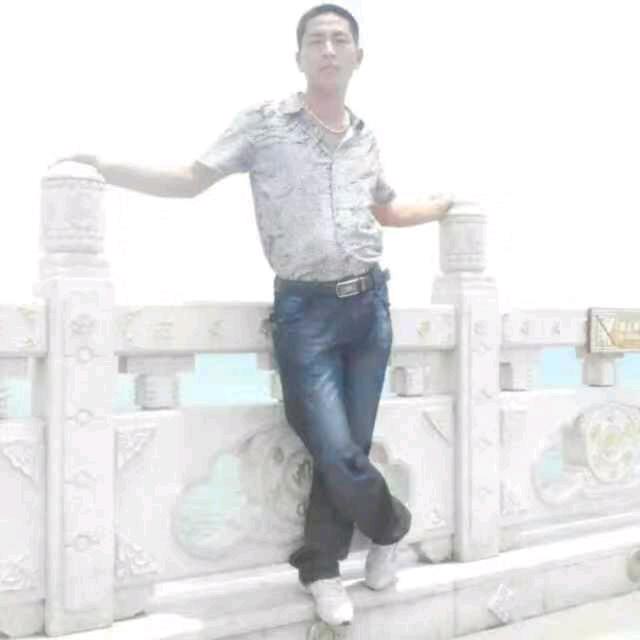 人丑嘴不甜～长的还磕掺