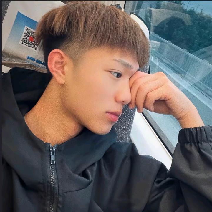少打听我＾