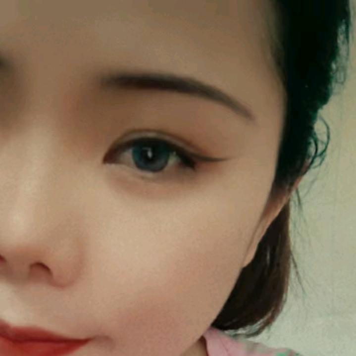 小小.