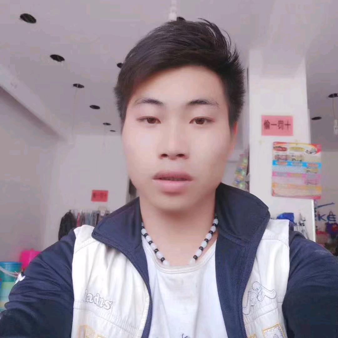 我是一个单身💔冬天的💔雪花💔飘飘