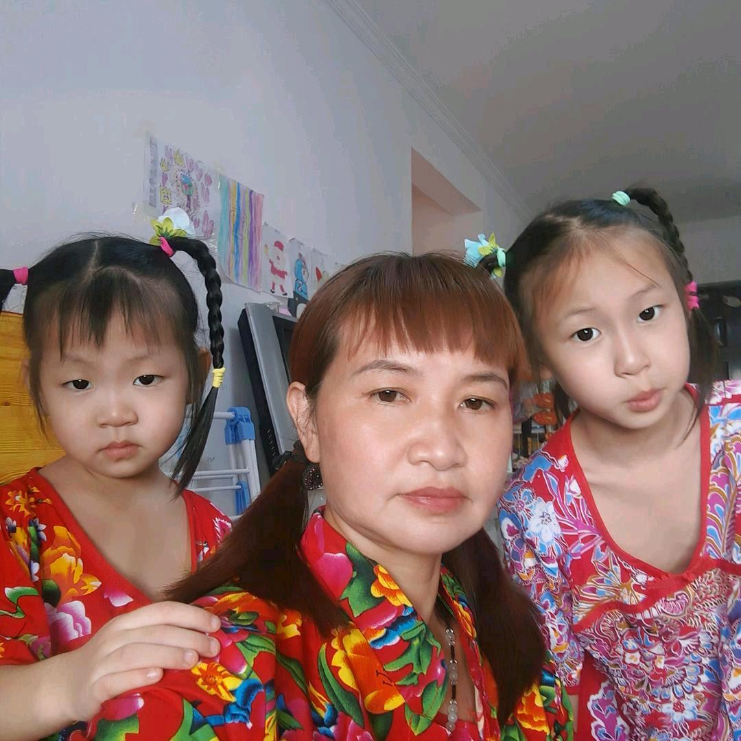 东艳涵淇