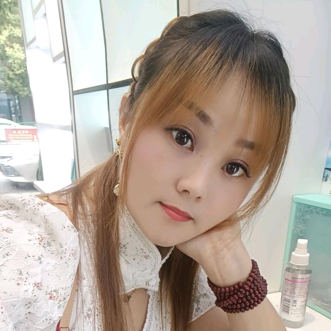 浅笑不语