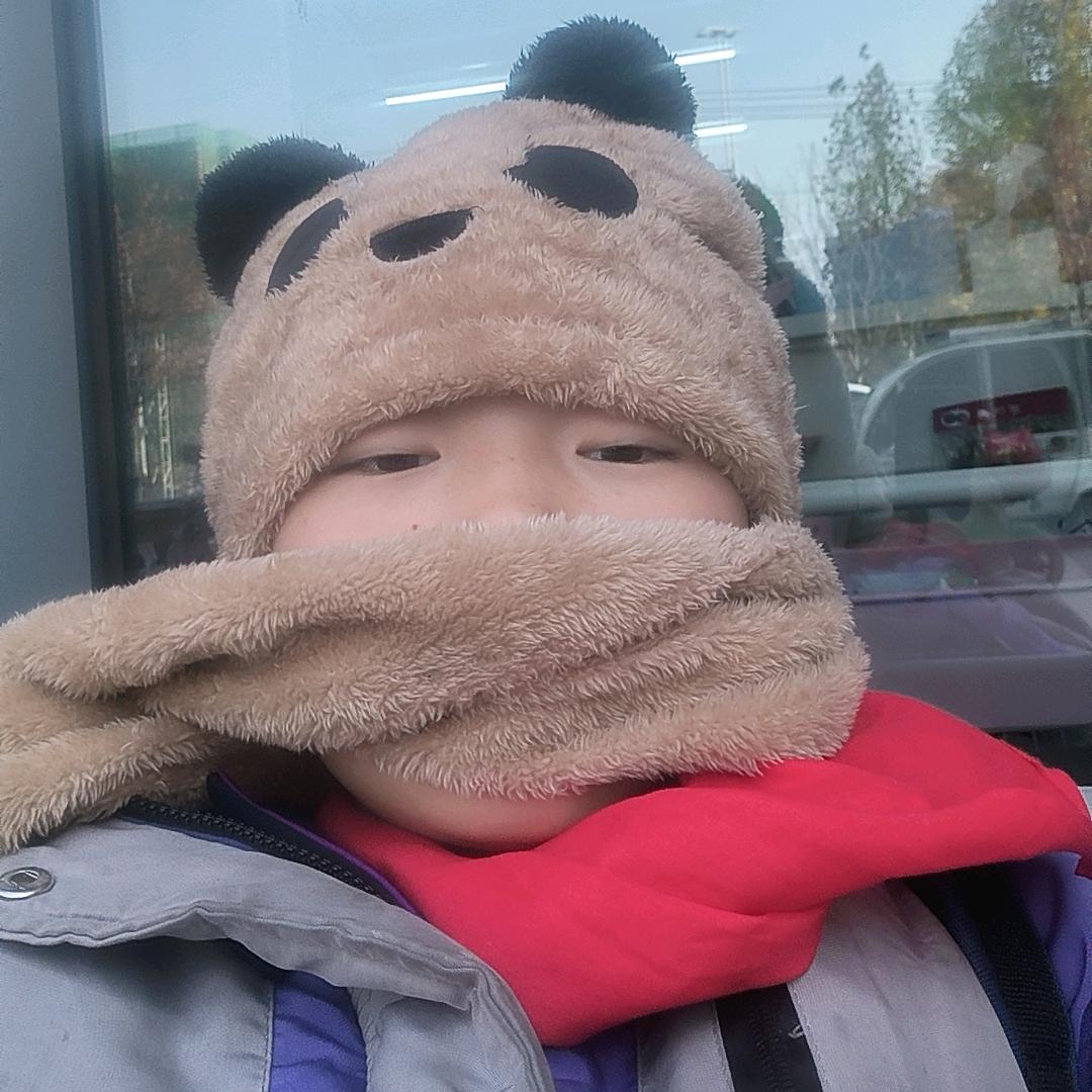 牛逼小子（上学中）现在冬天
