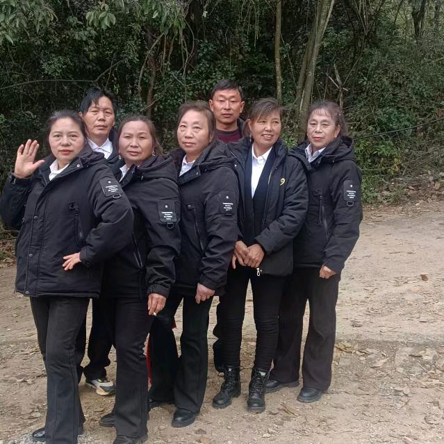 五花寨《廖姐》花锣鼓狮舞团队。