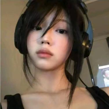 忧郁的小鱼饼.