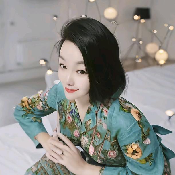 一个四十多岁的女人👠