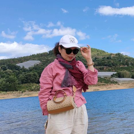 红姐（晚上19：10分首播）