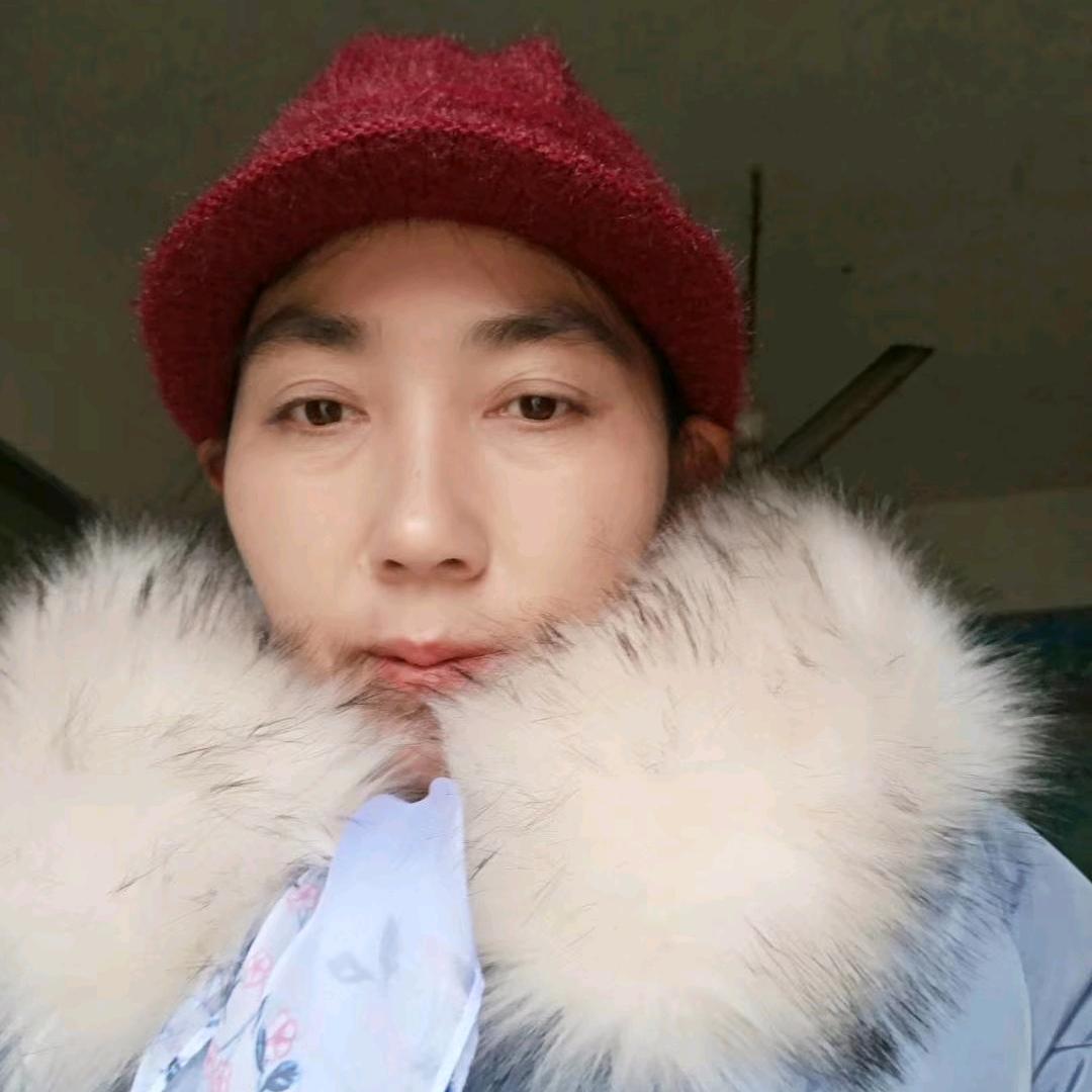人生如梦，每晚七点聊天，直播