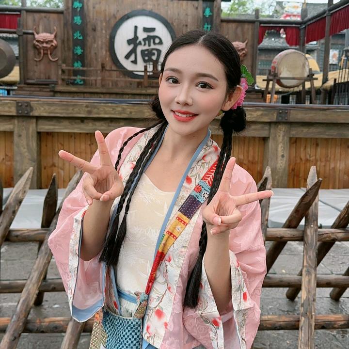 万岁山二娘晨露