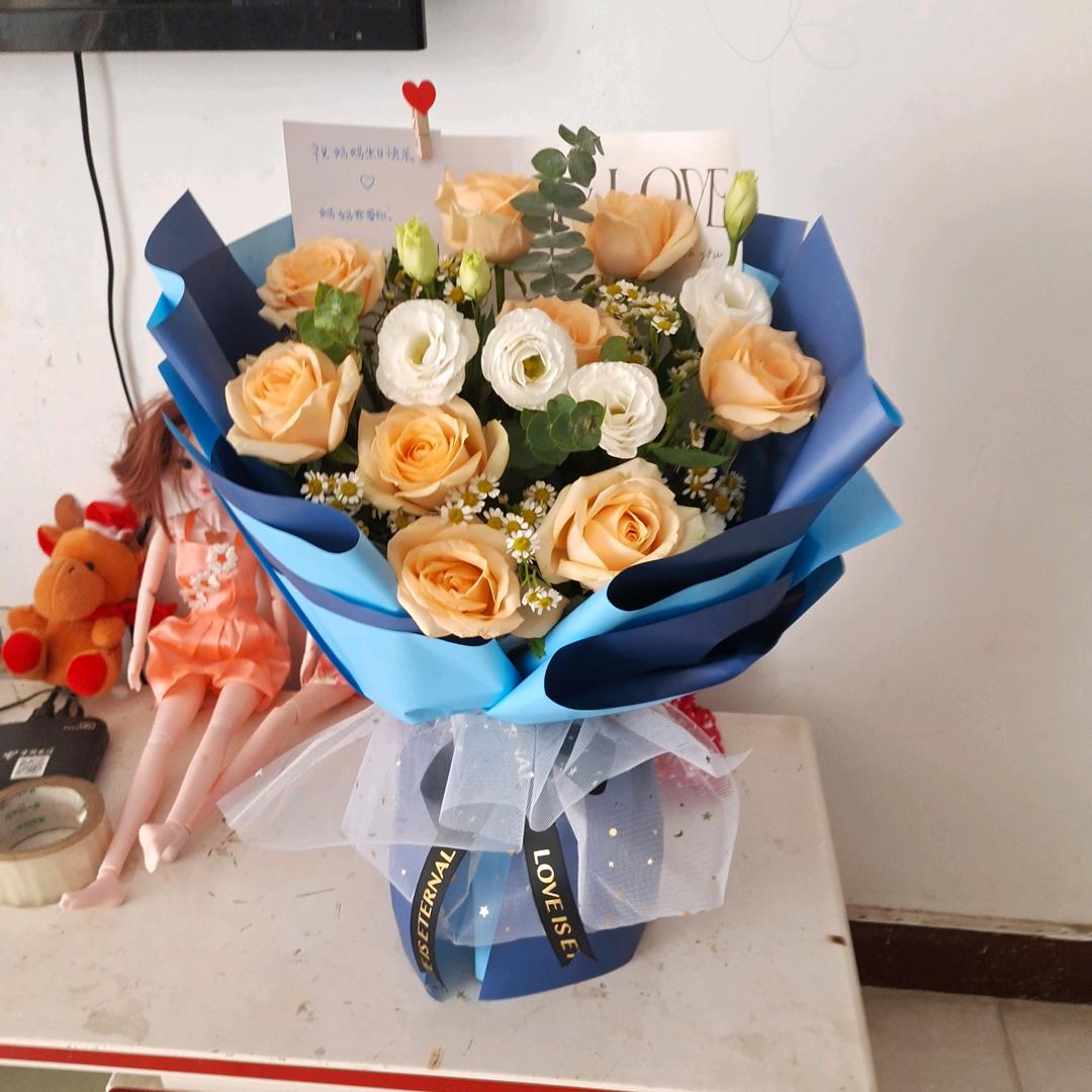 小绮大🉑爱👨‍❤️‍💋‍👨
