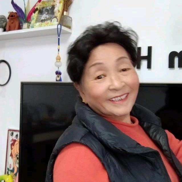 吕奶奶