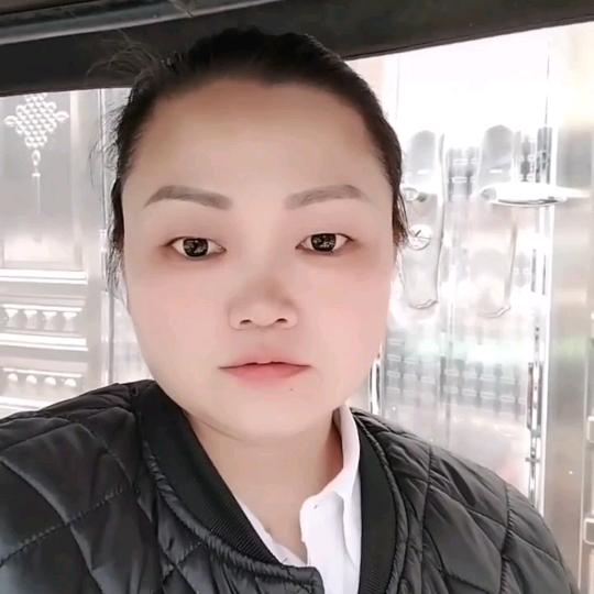 凌云，蓝天