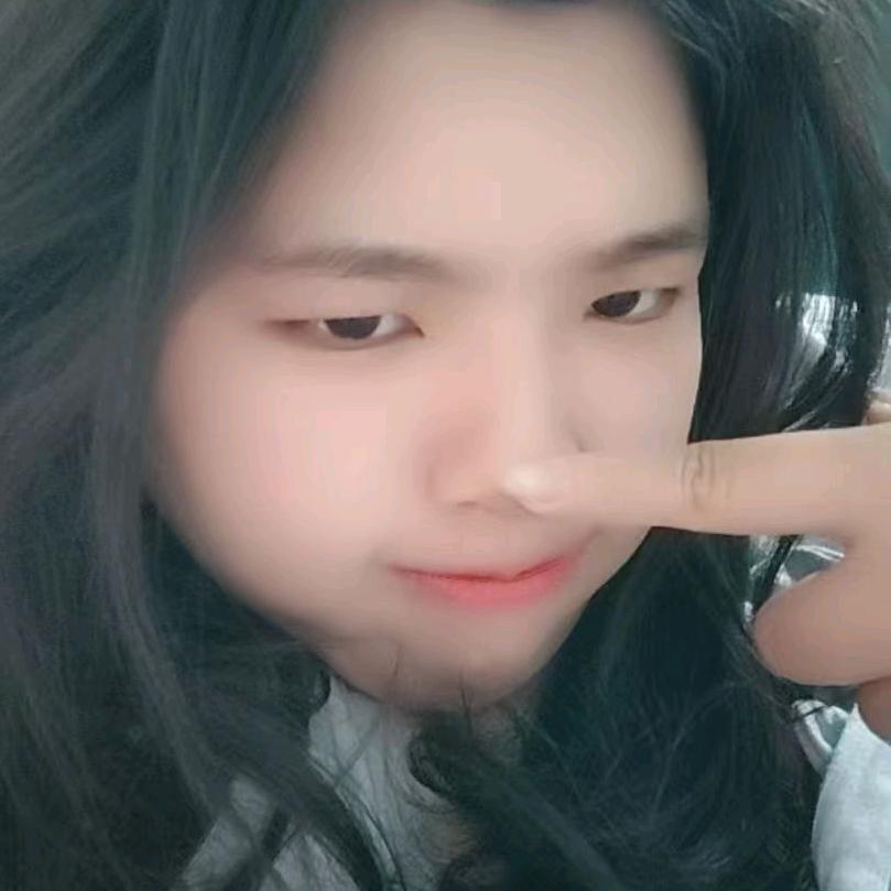 喜喜不嘻嘻🍒