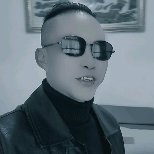 🐉龙🔥哥👈