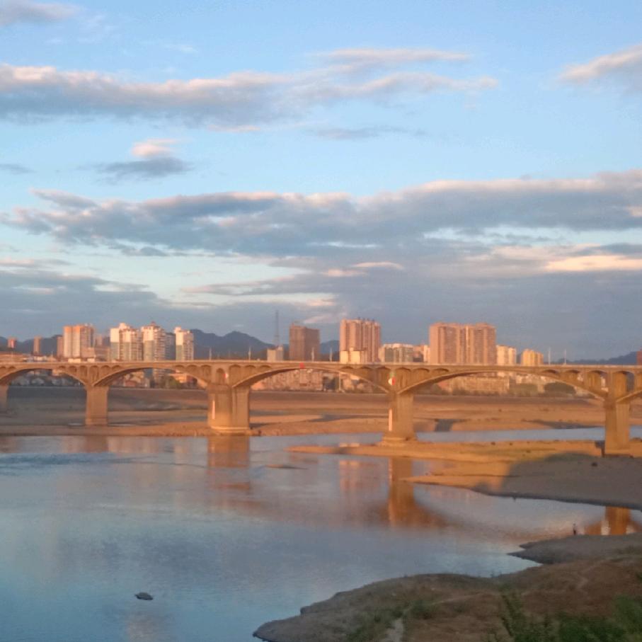 (*^ω^*)💖微笑💕前行💞