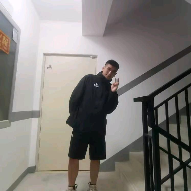 走路像企鹅