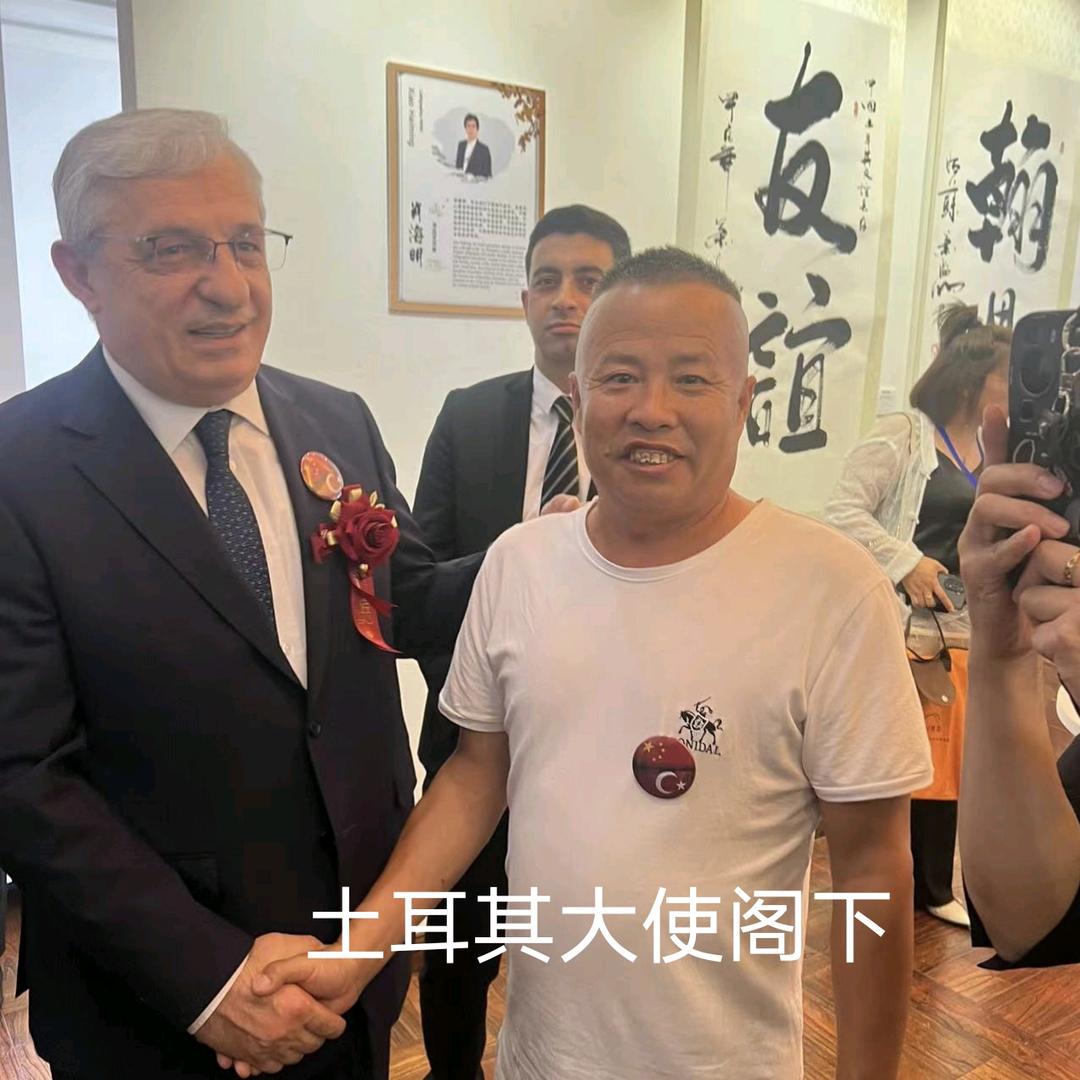 李晁天，双笔飞龙