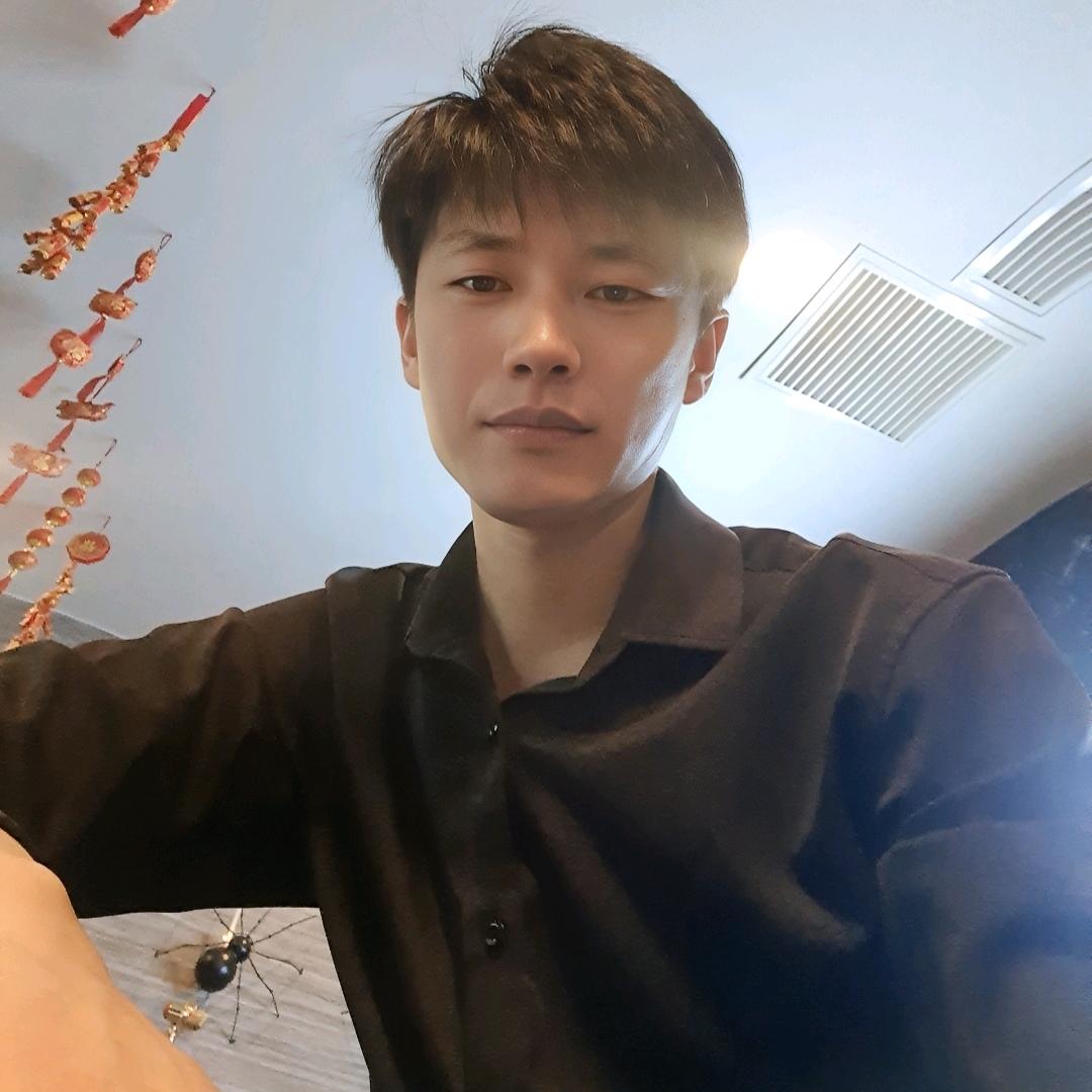 喂鱼大师·柳小辉🎣