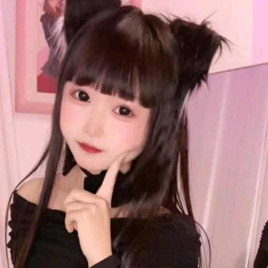 杨伟*