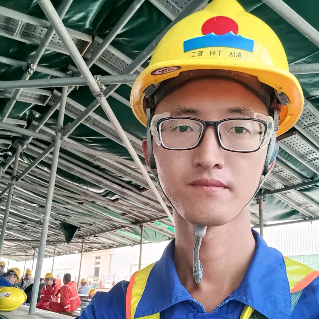 中吉海工管工小强