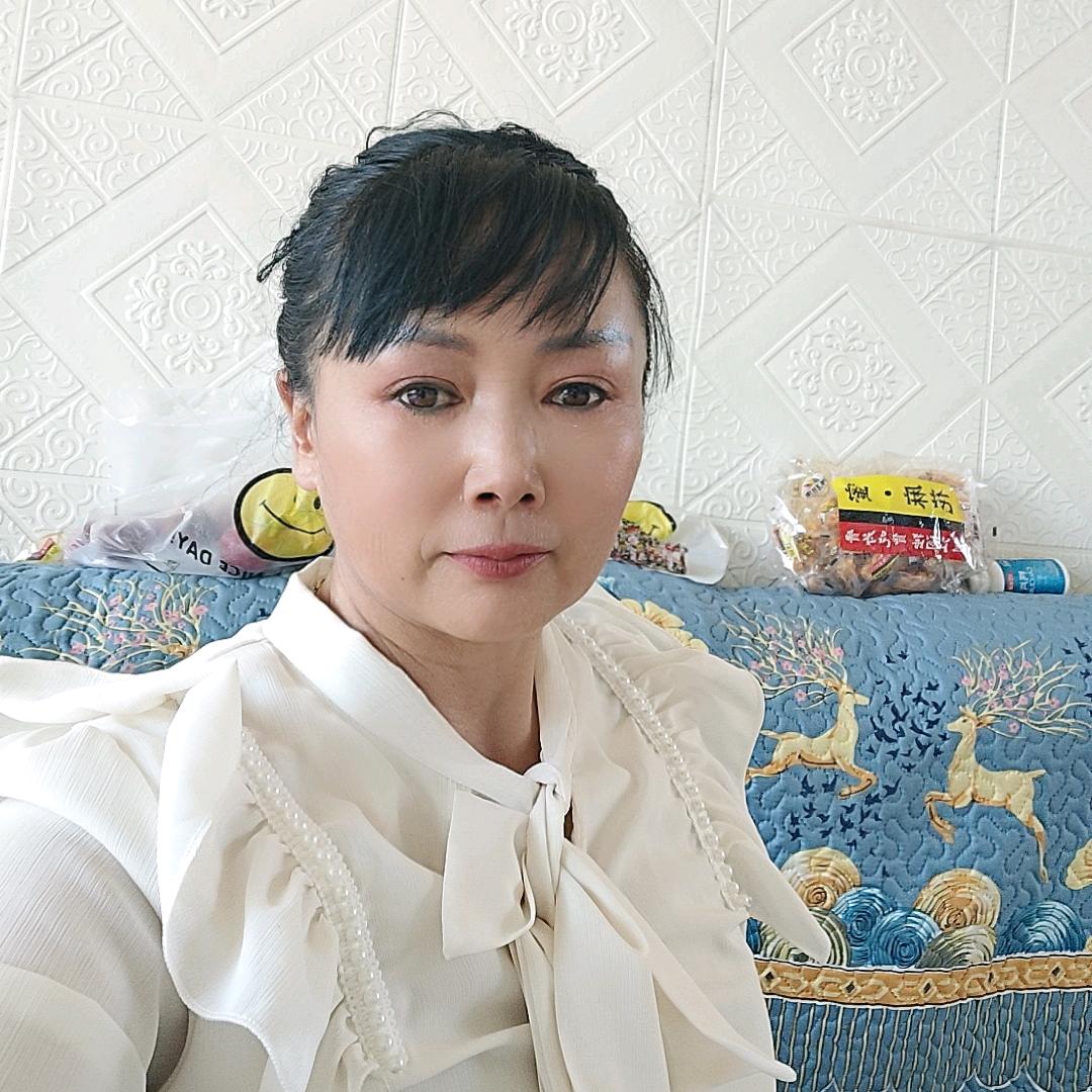 荣姐.（拒绝私聊）