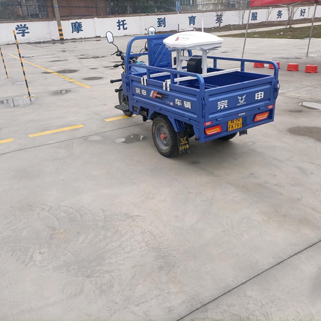 育英摩托车考场