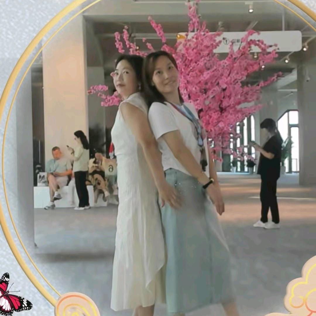 谁家的小燕子