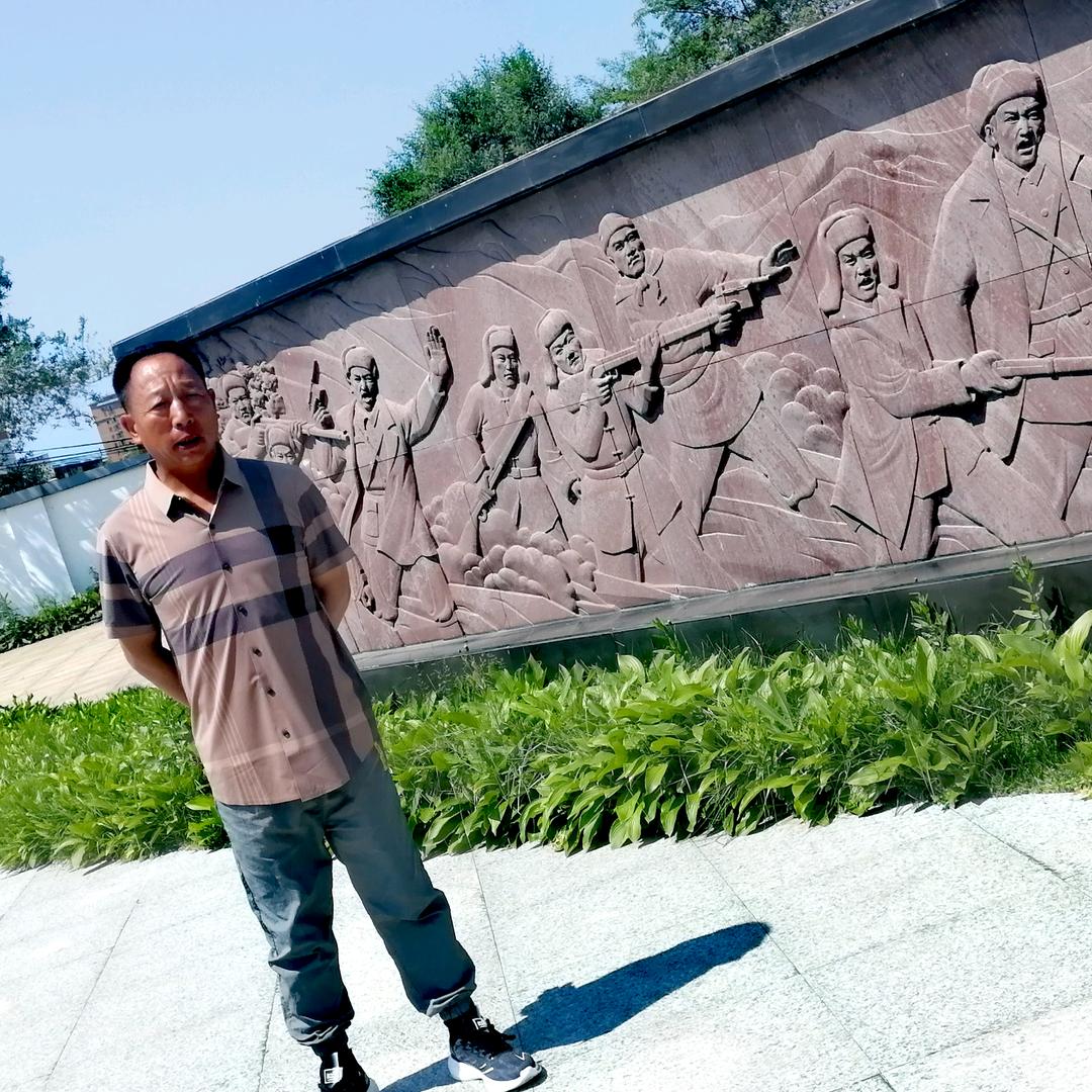 东北大爷爱唱歌