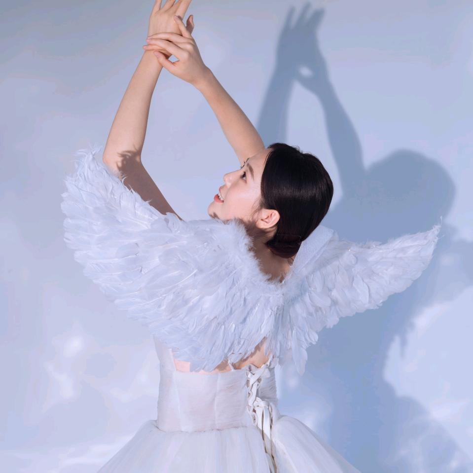 我想静静啊✨