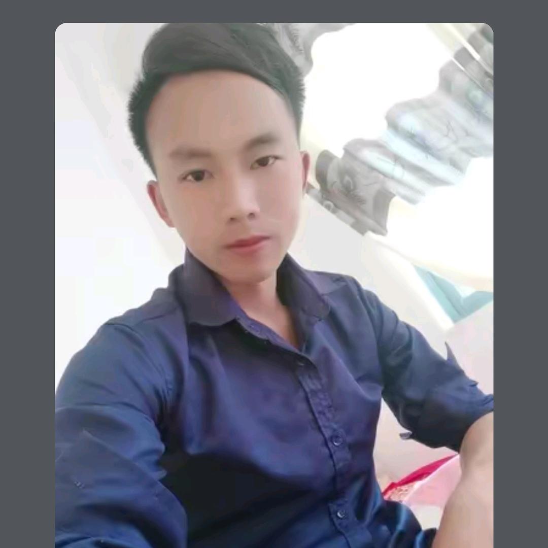 凌晨的酒馆
