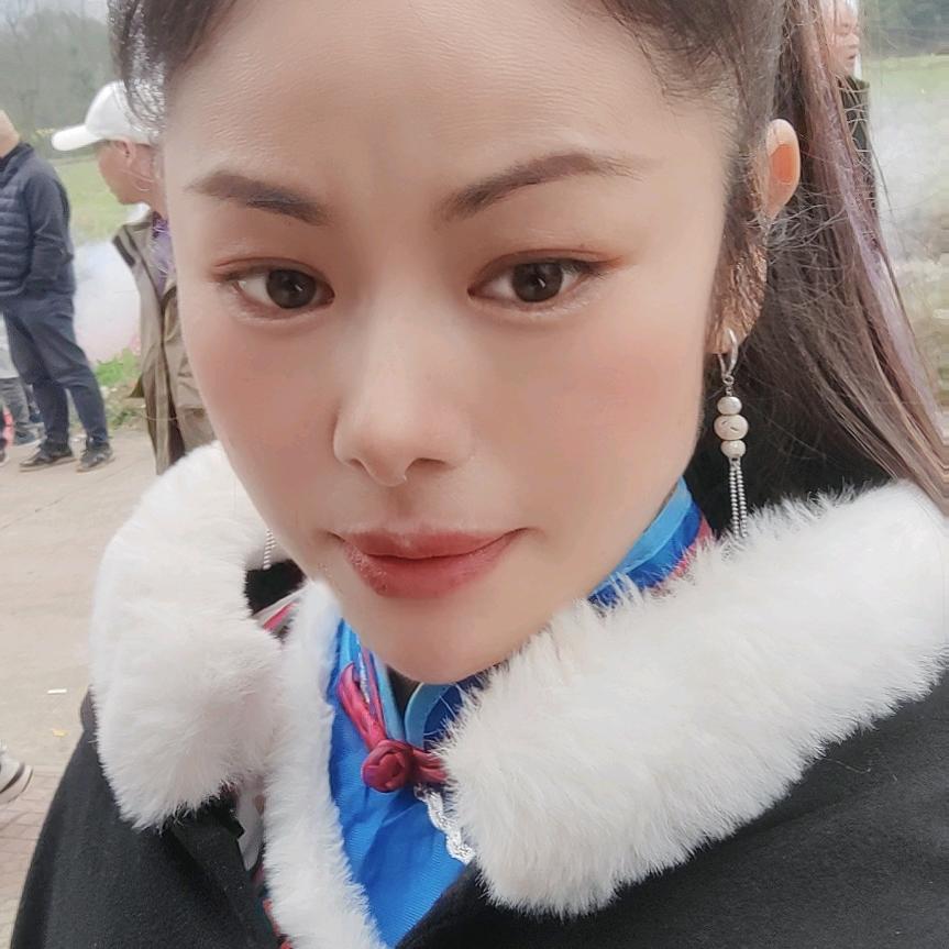 长寿女子舞龙队（丽）