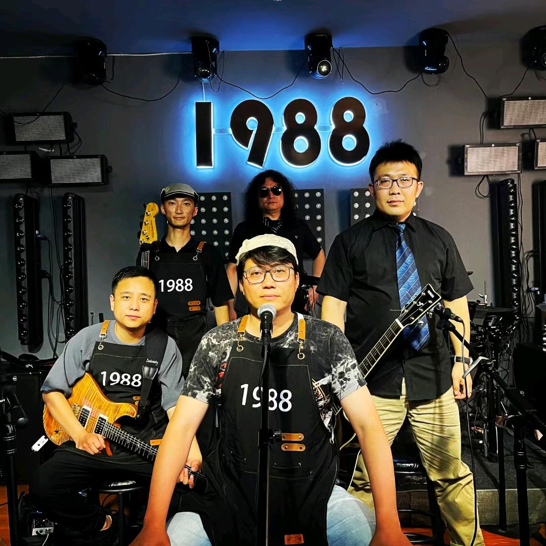 承德东拼西凑乐队