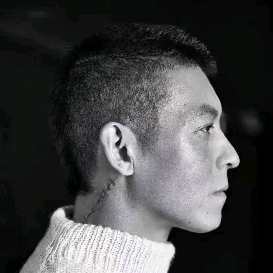 傻傻的小孩