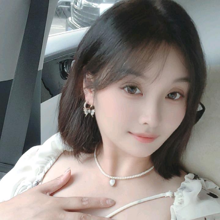 依依💕