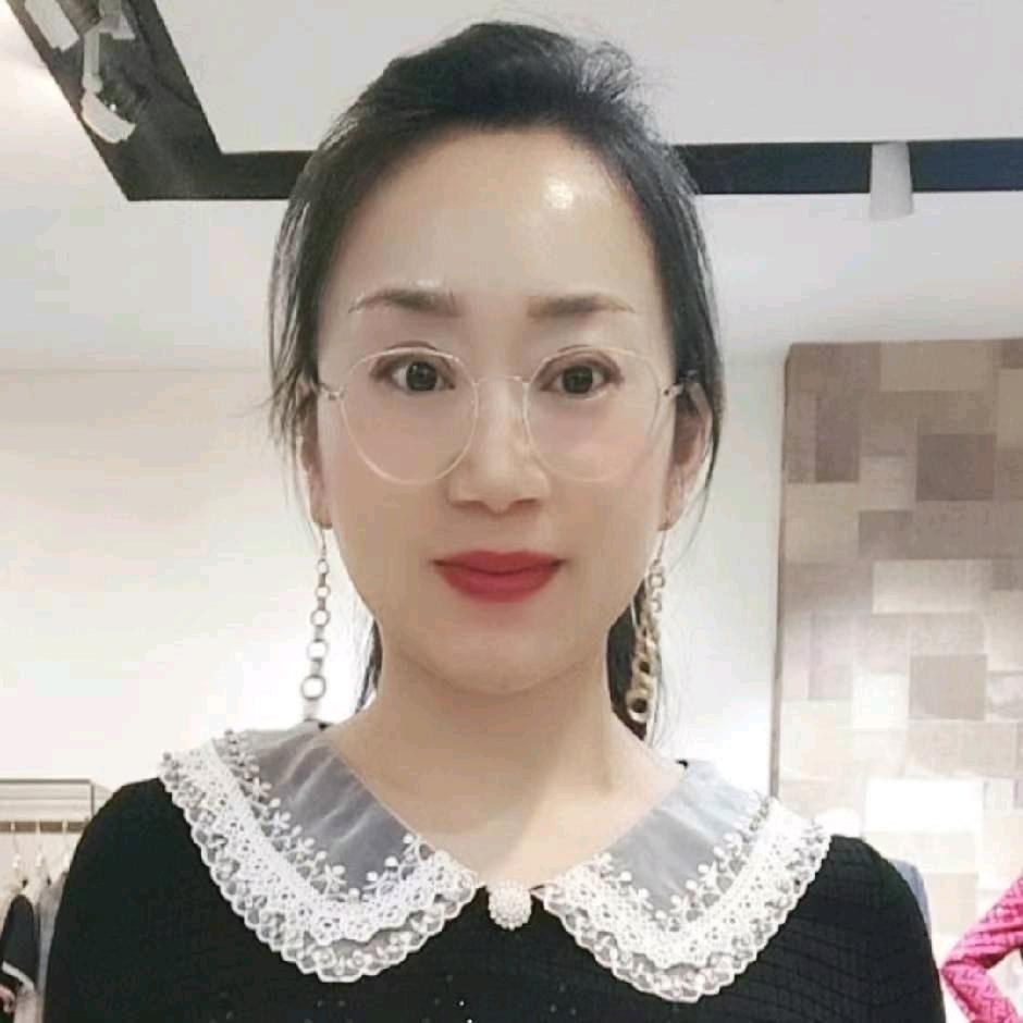 鸡西盛世名品品牌女装