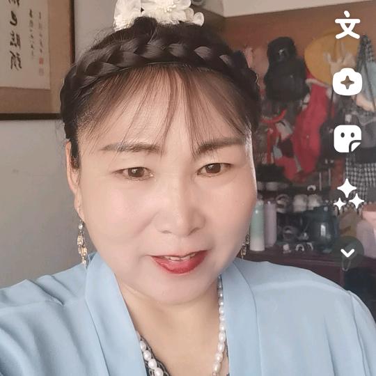 张姐爱唱戏